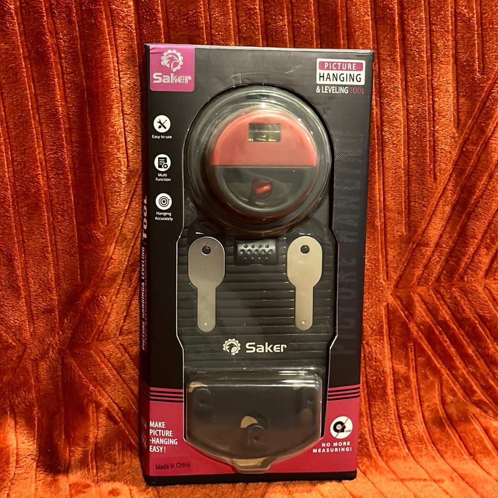 Picture hanging & leveling tool ( saker )